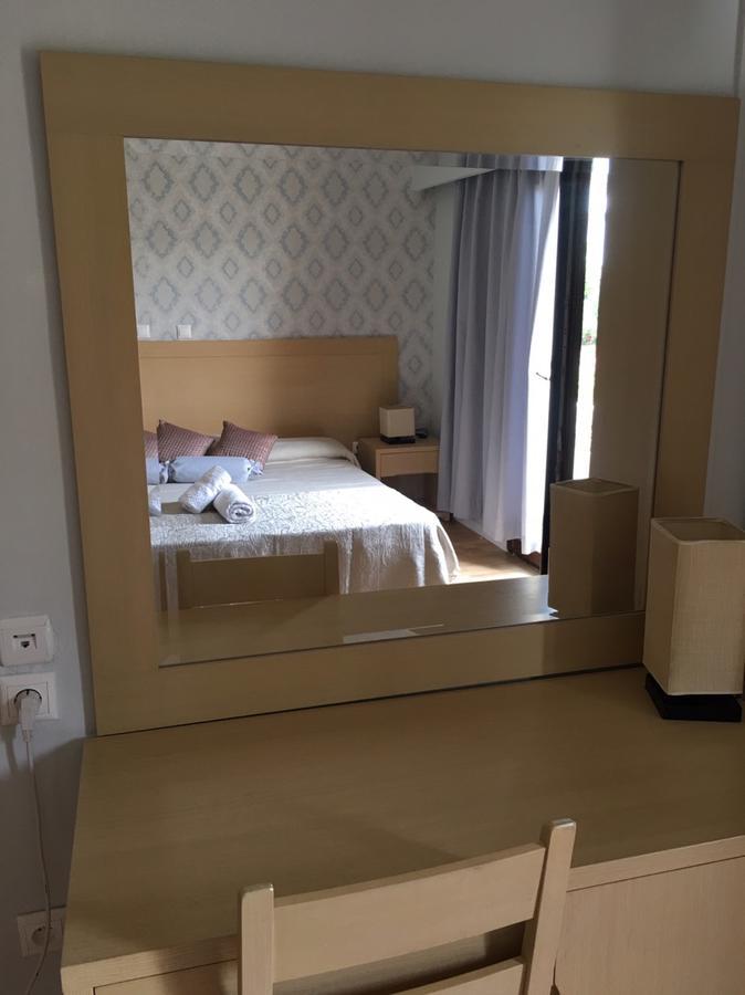 Aphrodite Hotel Syros Kini Екстериор снимка