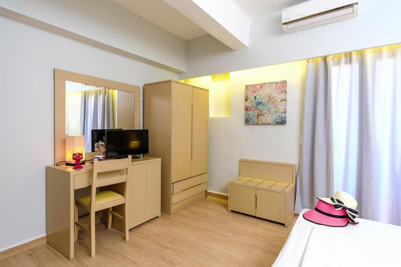Aphrodite Hotel Syros Kini Екстериор снимка