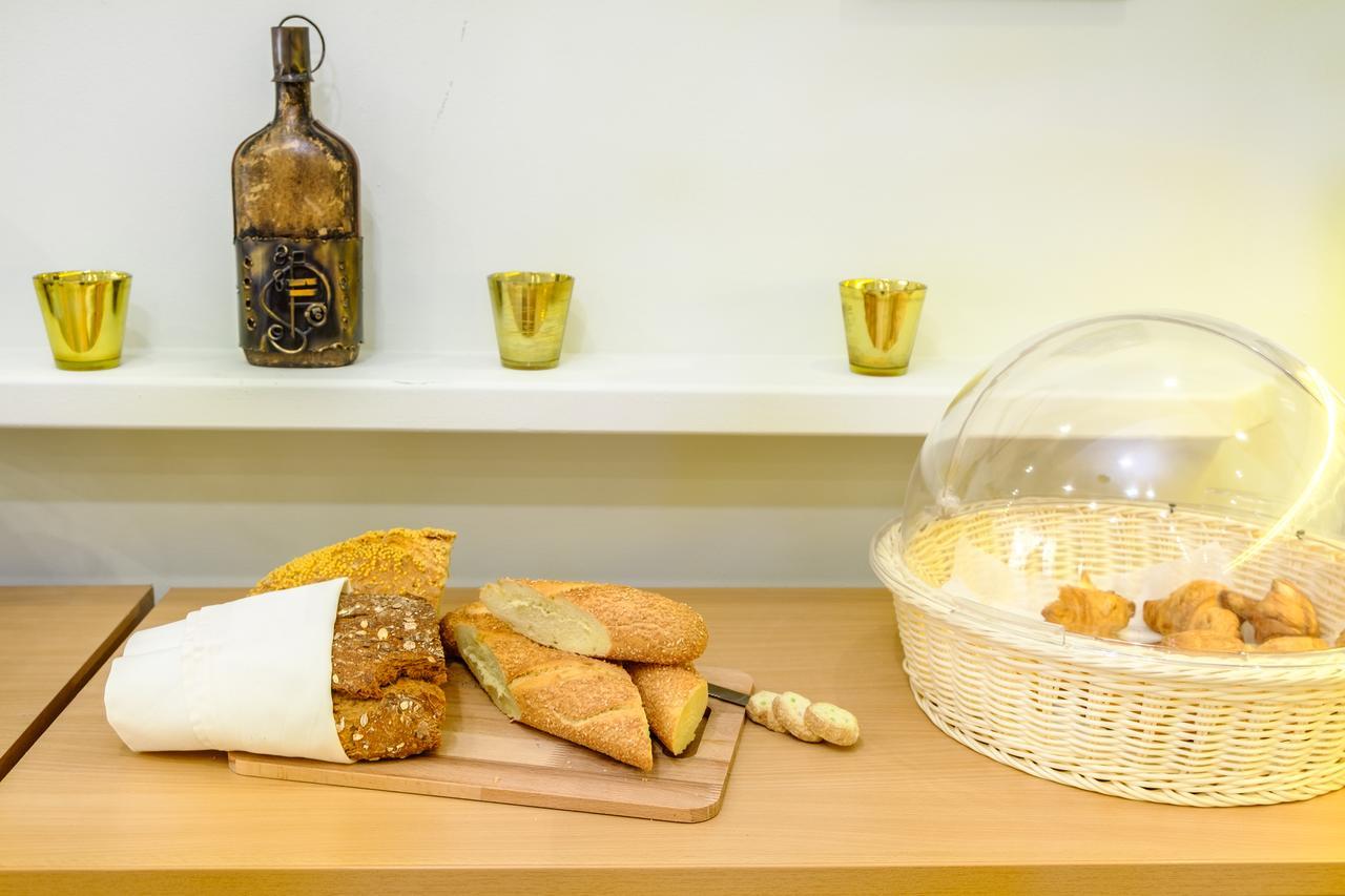 Aphrodite Hotel Syros Kini Екстериор снимка
